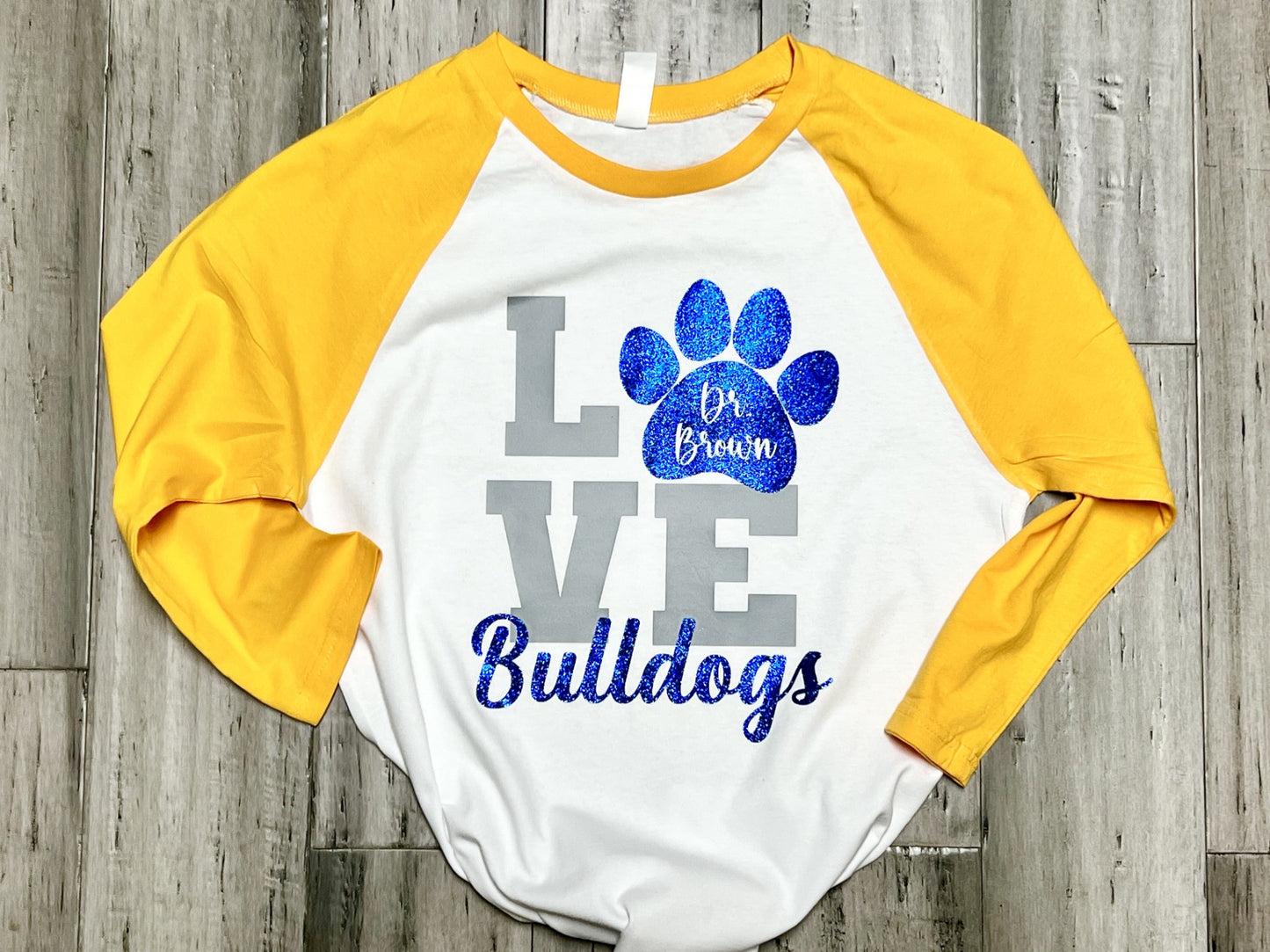 LOVE BULLDOGS BASEBALL TEE